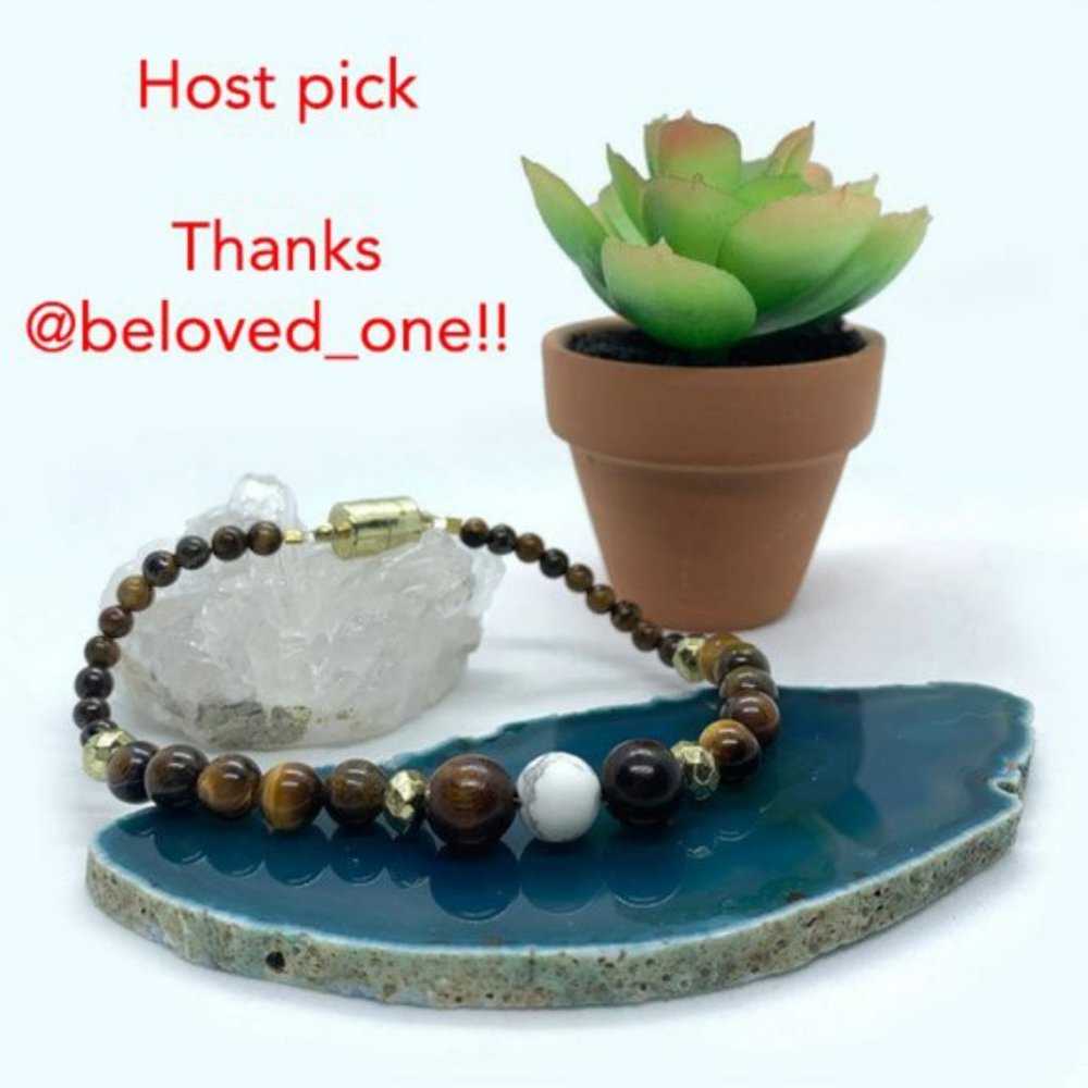 🎉 HOST PICK! 🎉 Tiger’s Eye, Howelite, Wood, Hematite Bracelet - By my Daughter
